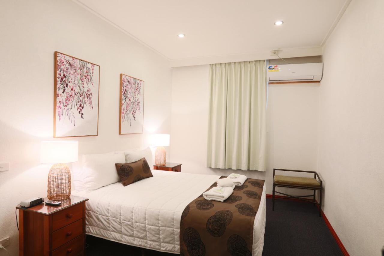 Motel The Esplanade Lakes Entrance