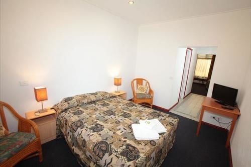 The Esplanade 3*